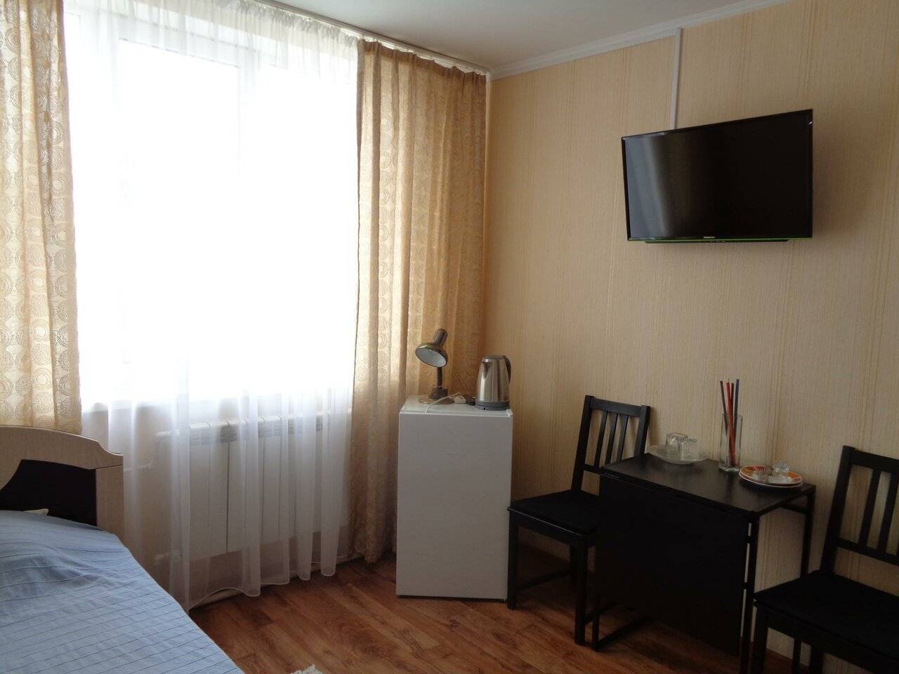Номер стандарт с 2 односпальными кроватями (с кондиционером)